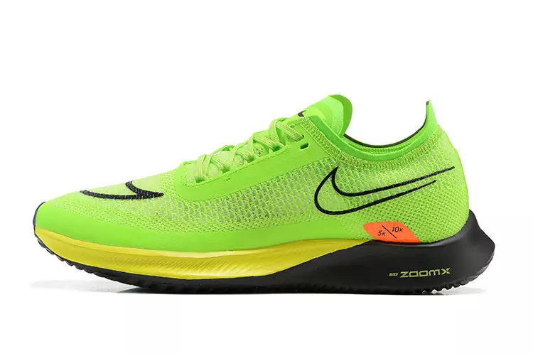 nike zoomx streakfly proto green noir